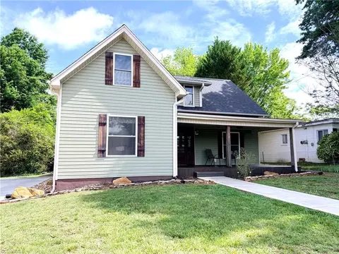 110 Baptist Church Rd, Boonville, NC 27011