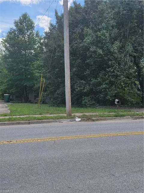 212 Oakview Rd, High Point, NC 27265 photo 3