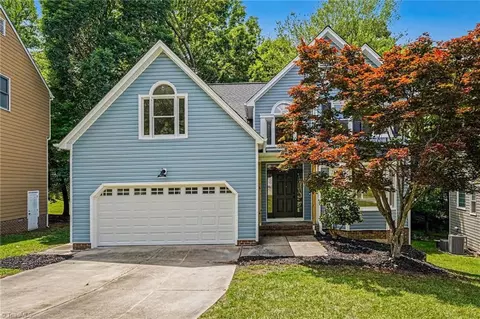 7 Creekstone Ct, Greensboro, NC 27407