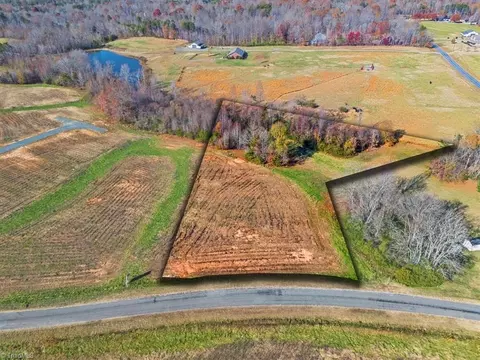131 Pearson Farm Rd, Summerfield, NC 27358