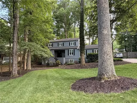 4803 Horseshoe Ln, Greensboro, NC 27410