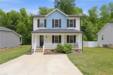 889 Berg St, Asheboro, NC 27203