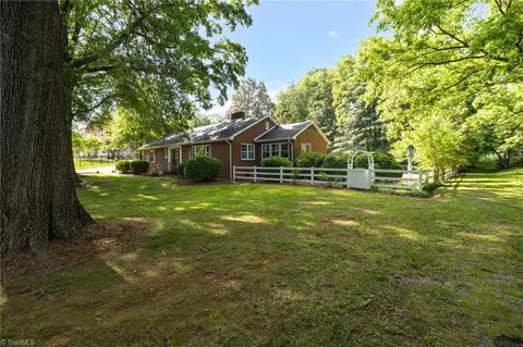 502 Hunter St, Madison, NC 27025