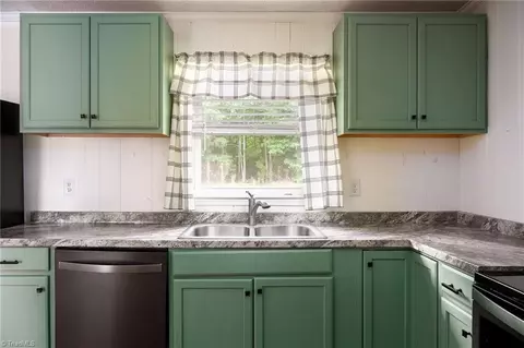 Kitchen - 4950 Fairview Ct, Trinity, NC 27370 photo 3 of 3