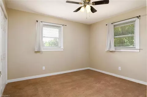 Bedroom - 4950 Fairview Ct, Trinity, NC 27370 photo 4 of 8