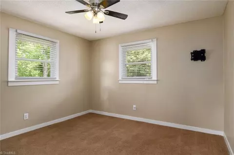Bedroom - 4950 Fairview Ct, Trinity, NC 27370 photo 6 of 8