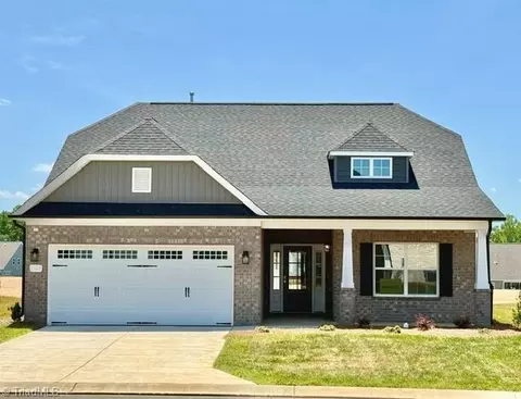 1123 Nantucket Dr #89, Mebane, NC 27302