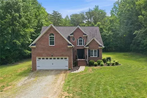 847 Boone Rd, Burlington, NC 27217