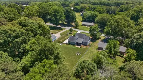 View/Area - 6975 Kenbridge Dr, Clemmons, NC 27012 photo 3 of 3