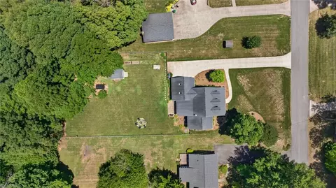 View/Area - 6975 Kenbridge Dr, Clemmons, NC 27012 photo 2 of 3