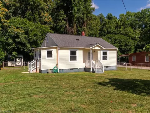 415 First St, Mebane, NC 27302