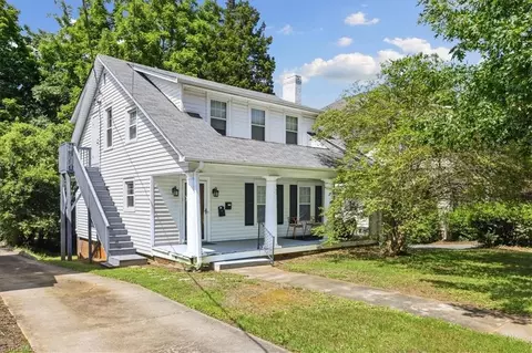 2021 Elizabeth Ave, Winston Salem, NC 27103