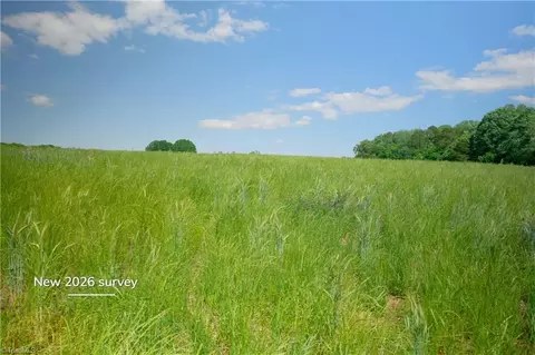 2 Powell Bridge Rd, Harmony, NC 28634 photo 4
