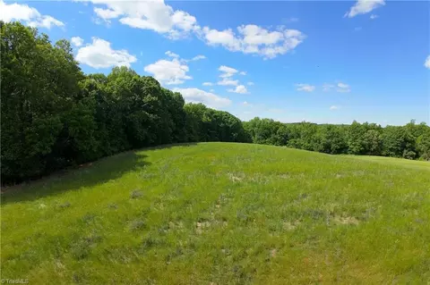 2 Powell Bridge Rd, Harmony, NC 28634 photo 12
