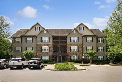 4732 Tatton Park Cir #3B, Winston Salem, NC 27103
