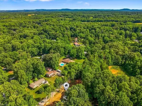 View/Area - 4007 Village Dr, Trinity, NC 27370 photo 7 of 8