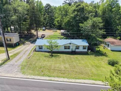 3679 Meadowbrook Dr, Trinity, NC 27370 photo 24