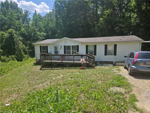 7014 Cain Forest Ct, Walkertown, NC 27051