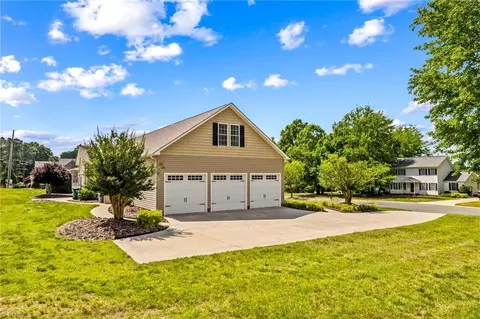 Exterior - 101 Devonshire Ln, Salisbury, NC 28146 photo 12 of 13