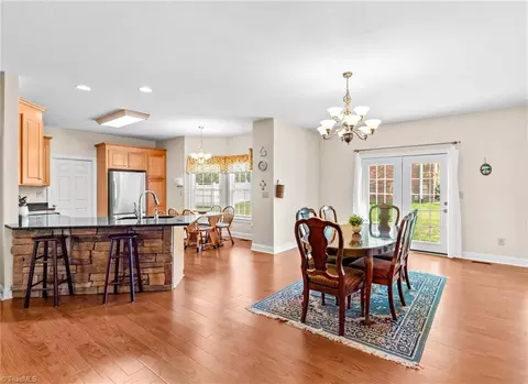 Dining - 101 Devonshire Ln, Salisbury, NC 28146 photo 2 of 6