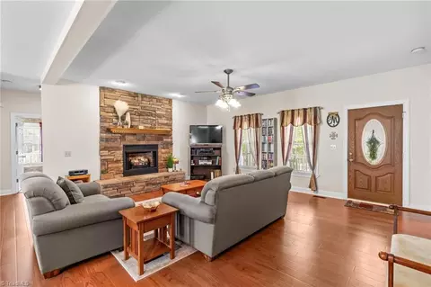 Living - 101 Devonshire Ln, Salisbury, NC 28146 photo 2 of 2