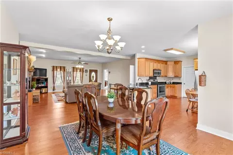 Dining - 101 Devonshire Ln, Salisbury, NC 28146 photo 3 of 6