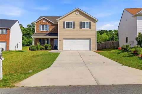 4020 Banbridge Dr, High Point, NC 27260