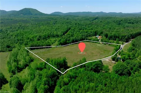 1 Morrison Rd, Morganton, NC 28655