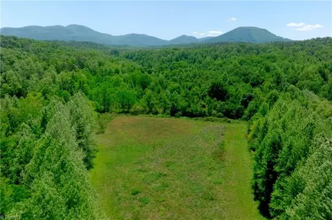 2 Morrison Rd, Morganton, NC 28655 photo 2
