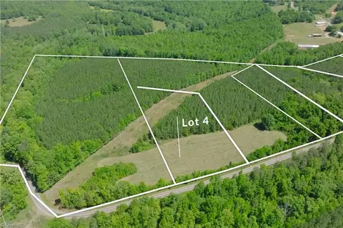 4 Morrison Rd, Morganton, NC 28655