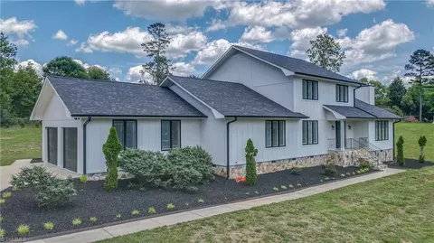 2409 Riverbend Rd, Jamestown, NC 27282