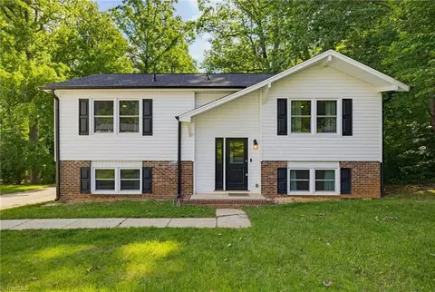 821 Prince Edward Rd, Kernersville, NC 27284