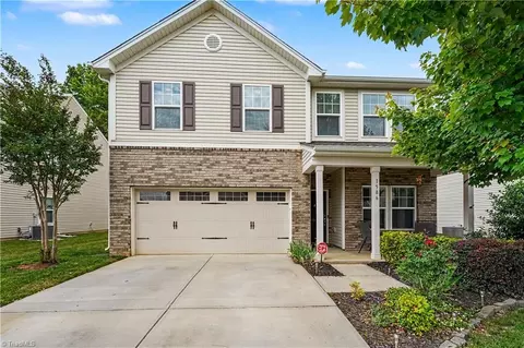 1586 Running Deer Dr, Kernersville, NC 27284
