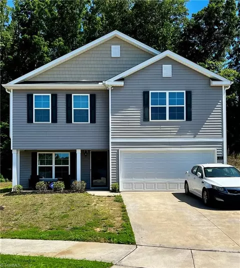 405 Gulliver Ct, Greensboro, NC 27405