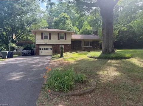 2050 Independence Rd, Winston Salem, NC 27106