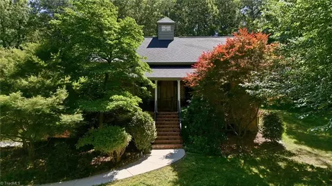 7718 Pearman Quarry Rd, Kernersville, NC 27284