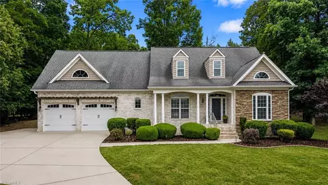 4872 Teal Ct, Randleman, NC 27317