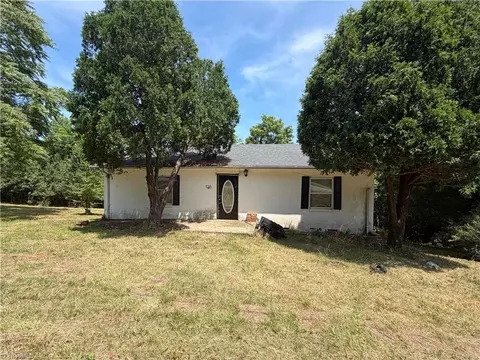 533 Thornton Rd, Mayodan, NC 27027