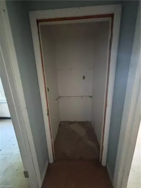 Entry Way - 533 Thornton Rd, Mayodan, NC 27027 photo 2 of 3