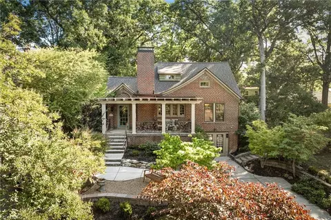 1606 End Pl W, Greensboro, NC 27403