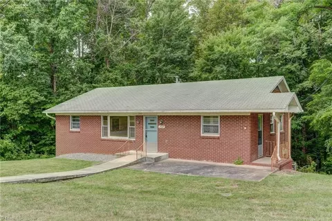 164 Tyre Dodson Rd, Reidsville, NC 27320