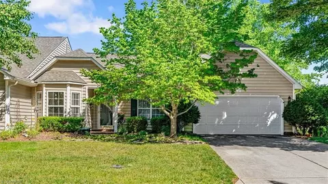 37 Mansfield Cir, Greensboro, NC 27455