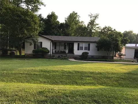 2659 Overhill Loop, Mcleansville, NC 27301