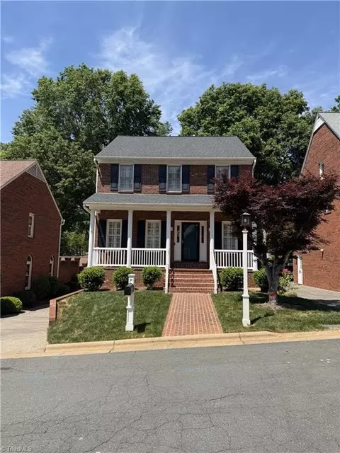 6029 Rittenhouse Rd, Winston Salem, NC 27104