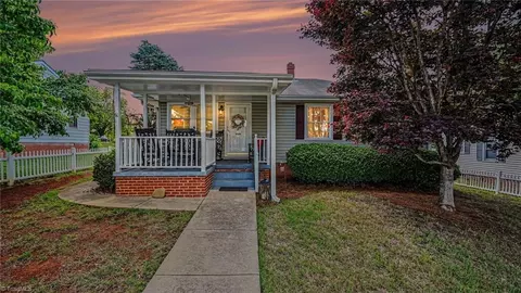 2203 Cypress St, Greensboro, NC 27405