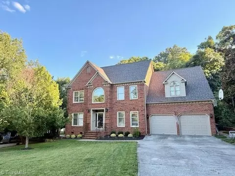5307 Coveview Ct, Greensboro, NC 27407