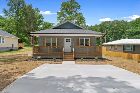 156 Old Fisher Ferry Rd, Thomasville, NC 27360