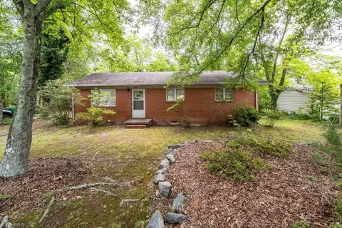 223 Hedgecock Rd, High Point, NC 27265