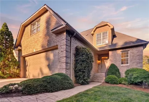 4127 Flagstick Ct, Jamestown, NC 27282