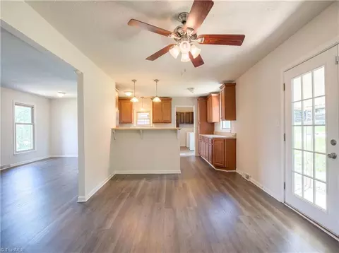 Living - 3849 Greenway Dr, Trinity, NC 27370 photo 3 of 5